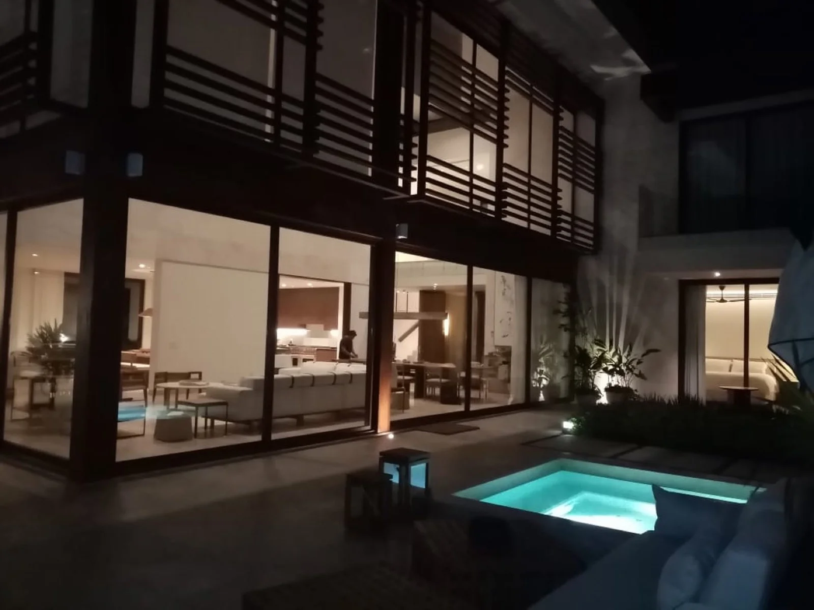 Villas de Rosewood – Vista nocturna